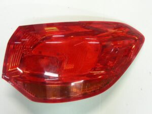 Piloto Trasero Derecho (rojo/rojo Sw) Opel Astra 10- Ref 103F16481774