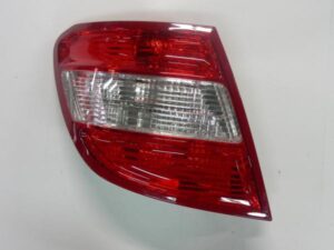 Piloto Trasero Derecho (sw Rojo/ahumado) Mercedes C W204 07- Ref 103F13171774